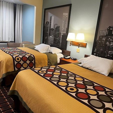 Super 8 By Wyndham Stafford Sugarland Area Hotel Bagian luar foto